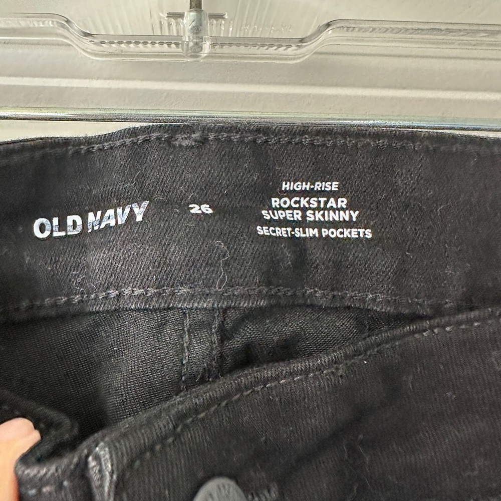 ✨NEW✨ Old Navy Women's High Rise Rockstar Black Super Skinny Jeans - Picture 5 of 7